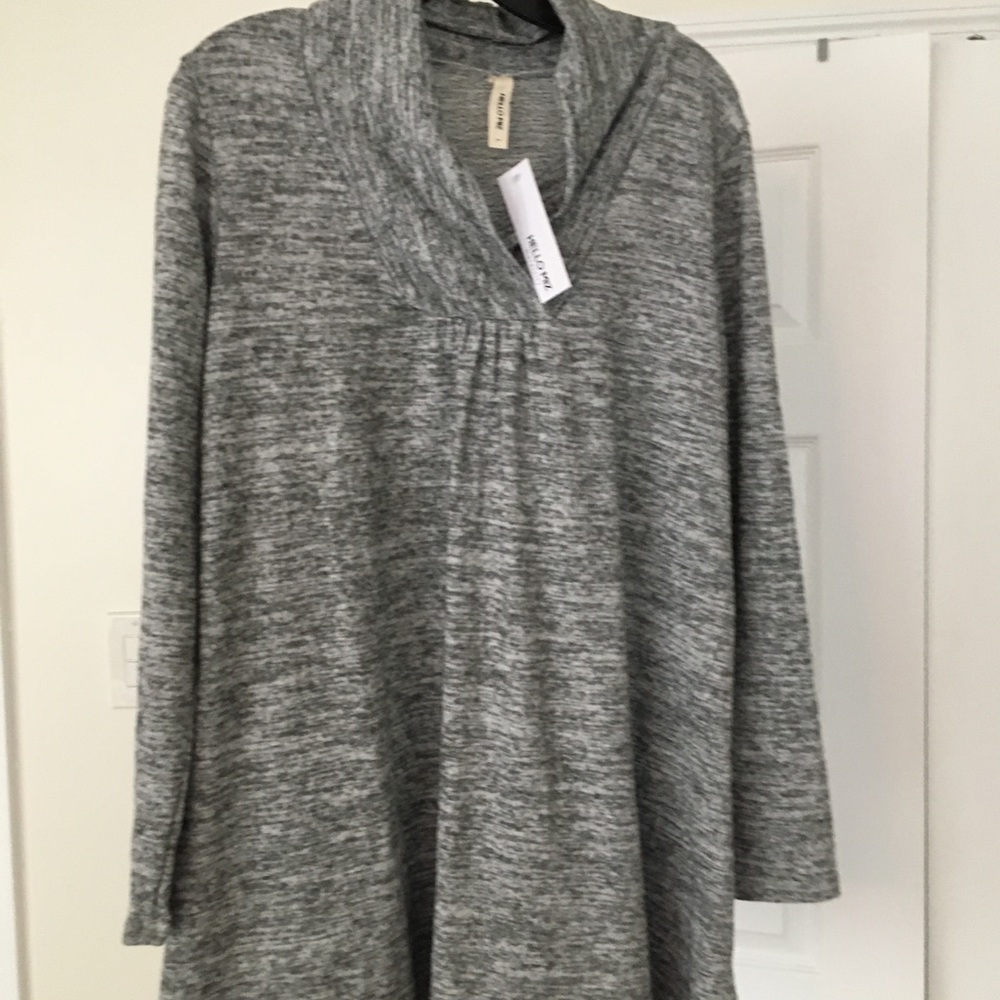 Hello mix maternity top